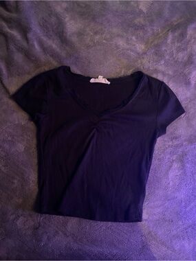 Women’s Black Short Sleeve Scoop/V-Neck crop top